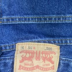 Vintage Levi’s 550 Size 38x30
