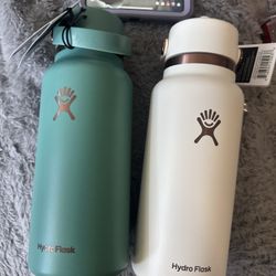 1 Thyme 1 Ivory Special Edition Rose Gold Hydroflask 32oz