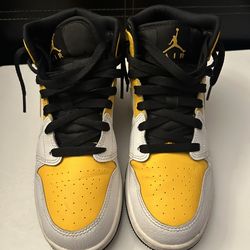 Nike Air Jordan 1 Mid