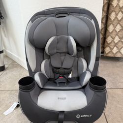Safety 1st Grow and Go All-in-One Slim Convertible Car Seat, Rear Facing, 5-40 lbs, Forward Facing (30–65 lbs), High Back Booster Seat 40-100 pounds, 