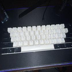 60% White And Black Keyboard