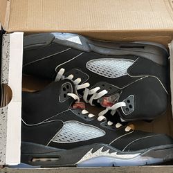 Jordan 5 Black Metallic Reimagined 