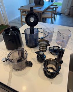Nama J2 Juicer- must go 10AM