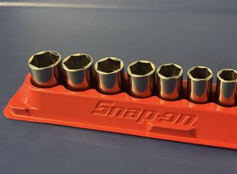 Snap-on Tools 11 pc 3/8" Drive 6-Point SAE Flank Drive® Semi-Deep Socket Set (1/4-7/8"