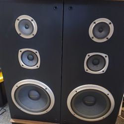 Marantz SP-1050 Speakers 