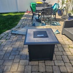 Outdoor fireplace