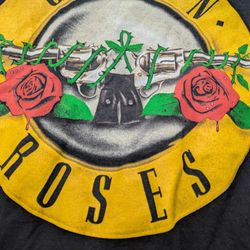 Guns N Roses - T Shirt - XXL - $35