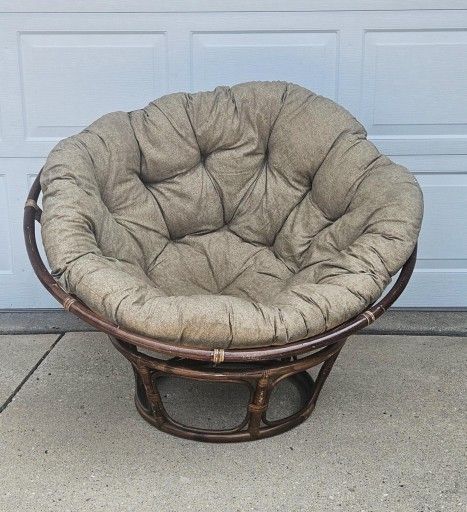 Papasan Chair With Cushion