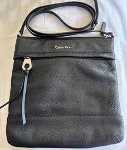 Calvin Klein Black Pebbled Leather Crossbody Bag Great Condition