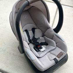 Maxi Cosi Infant Carseat Good Condition