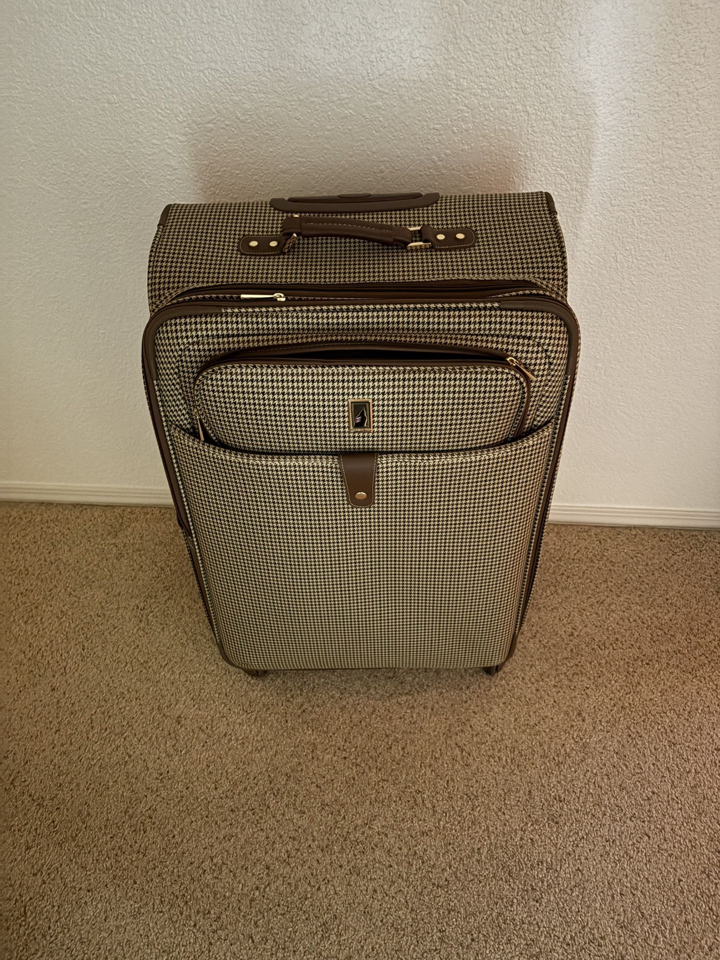 Like New Large Suit Case