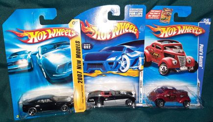 2000 Hot Wheels Austin Healey, 2007 Chevy Camaro Concept, And 2009 Pass'N Gasser