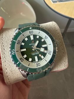 Brand New Breitling superocean 44 green dial