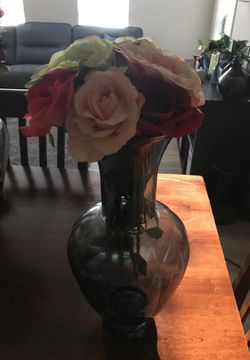 Flower vase