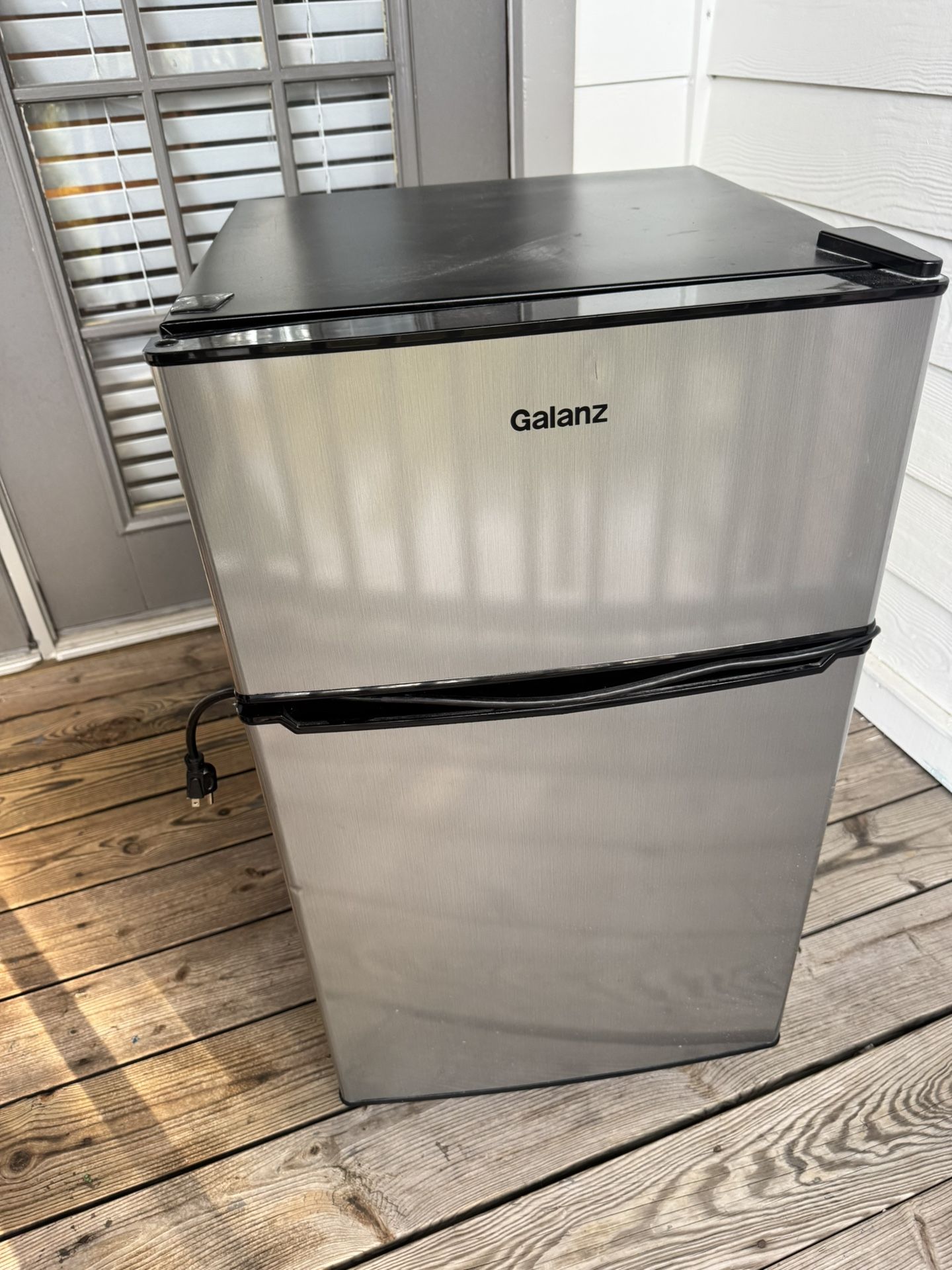 Mini Fridge + Freezer