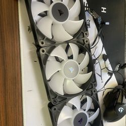 CORSAIR - RS120 ARGB 120mm PWM Fans