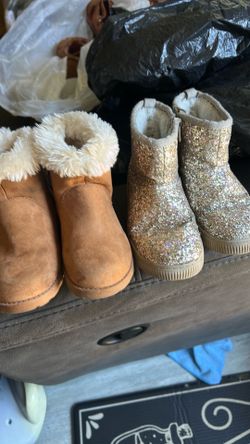 Girl's boots size 10