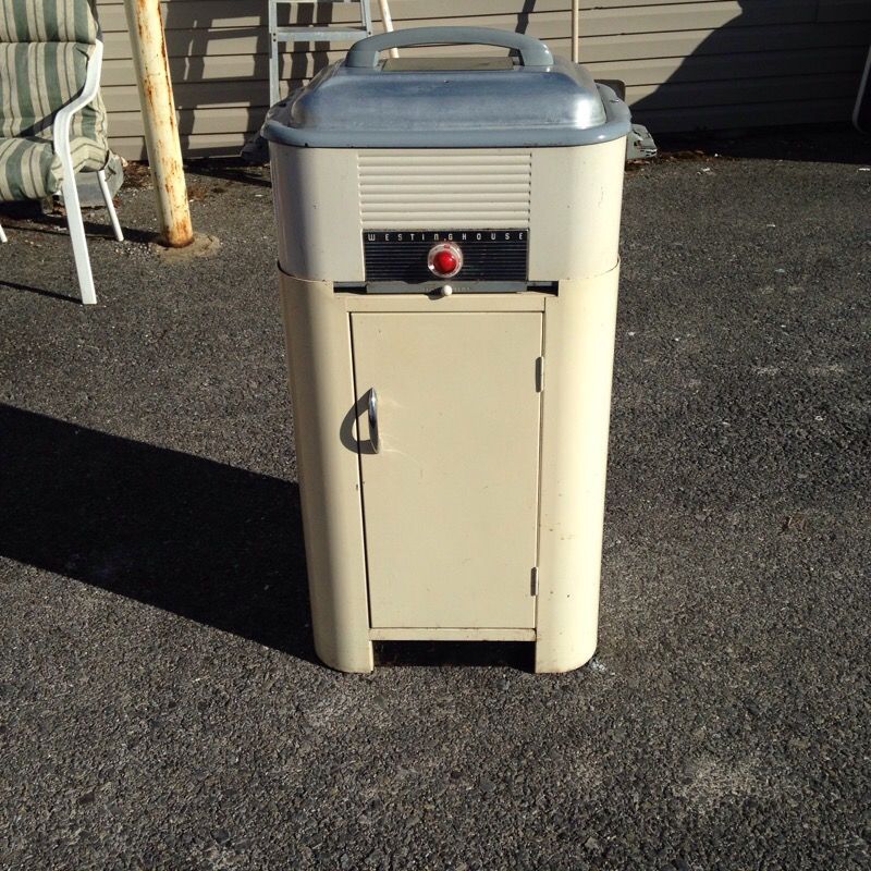 Vintage (50's ) Westinghouse Oven Roaster Slow Cooker with Stand for