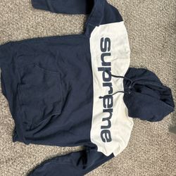 Supreme Logo Hoodie Winter 2017 Size XL