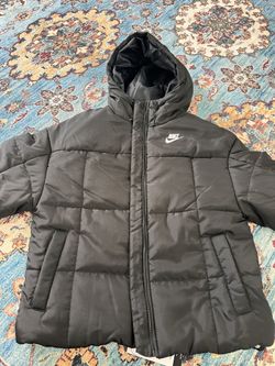 Nike Black Puffer Jacket Size XS (New With Tags)