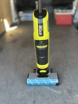 RYOBI ONE+ HP 18V Cordless SWIFTClean Wet/Dry Stick Mop and Vacuum (Tool Only