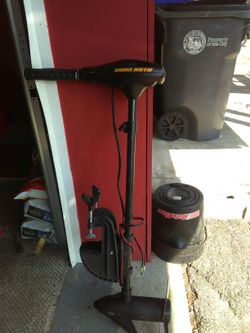 Boat and motor still in great condition almost like new $450 obo