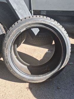 Brand new bridgetone blizzak 245/40r18 tire