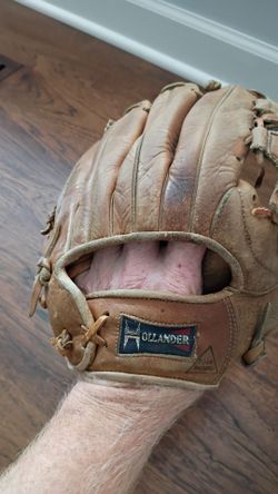 Vintage Joe DiMaggio Baseball Glove