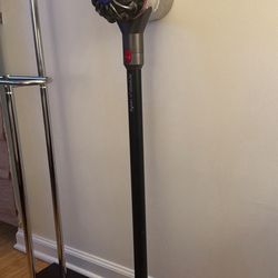 Dyson V7 Absolute (Read Description)