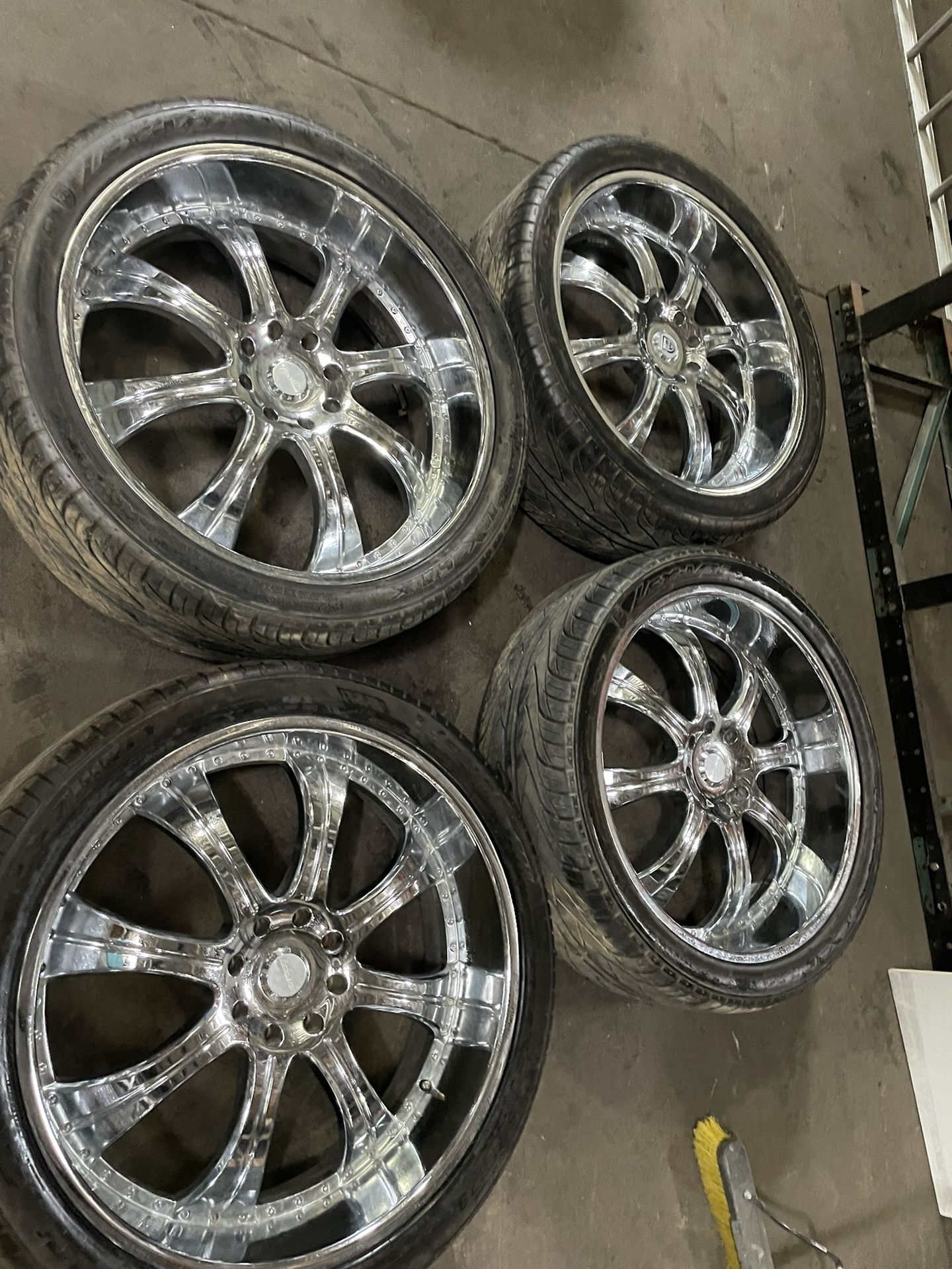 28" Asanti wheels 8x165 w/325 35 28 tires /The Rim Exchange