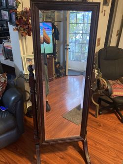 Jewelry Storage Stand