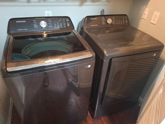 Samsung Smart Washer & Dryer Set – Excellent Condition