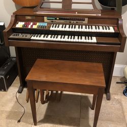 Organ - Thomas by Heathkit Vintage 1960s. Free If You Come Pick It Up.