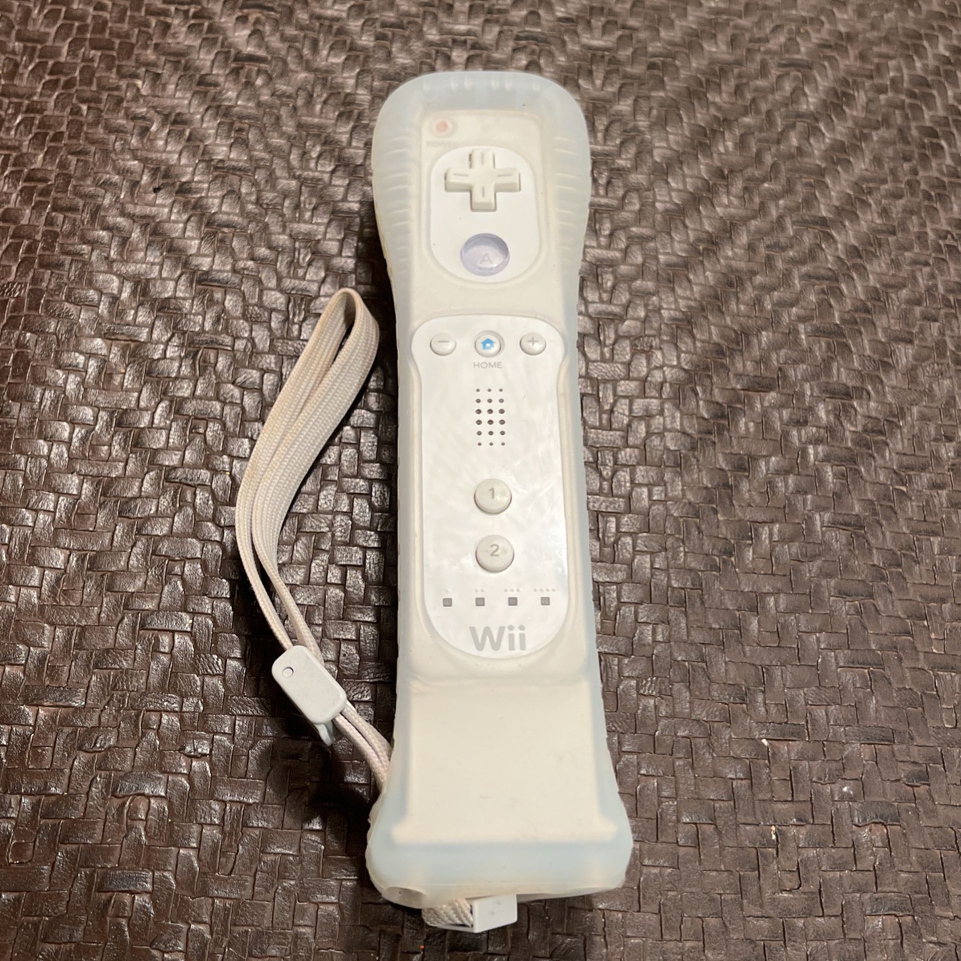 White OEM Official Nintendo Wii Remote wit Motion Plus