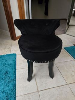 Vanity Chair