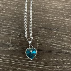 Silver Chain And Pendant