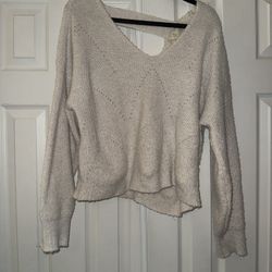 WOMENS LARGE SWEATER