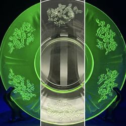1930 Federal Sharon Green Saucer Cabbage Rose Depression Glass Glows UV Uranium