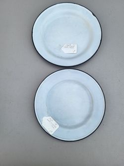 Enamelware classic vintage dinner plates, recognizable by their stark white body and thin, contrasting black trim 7.75" and 8.5" diameters, set of 2