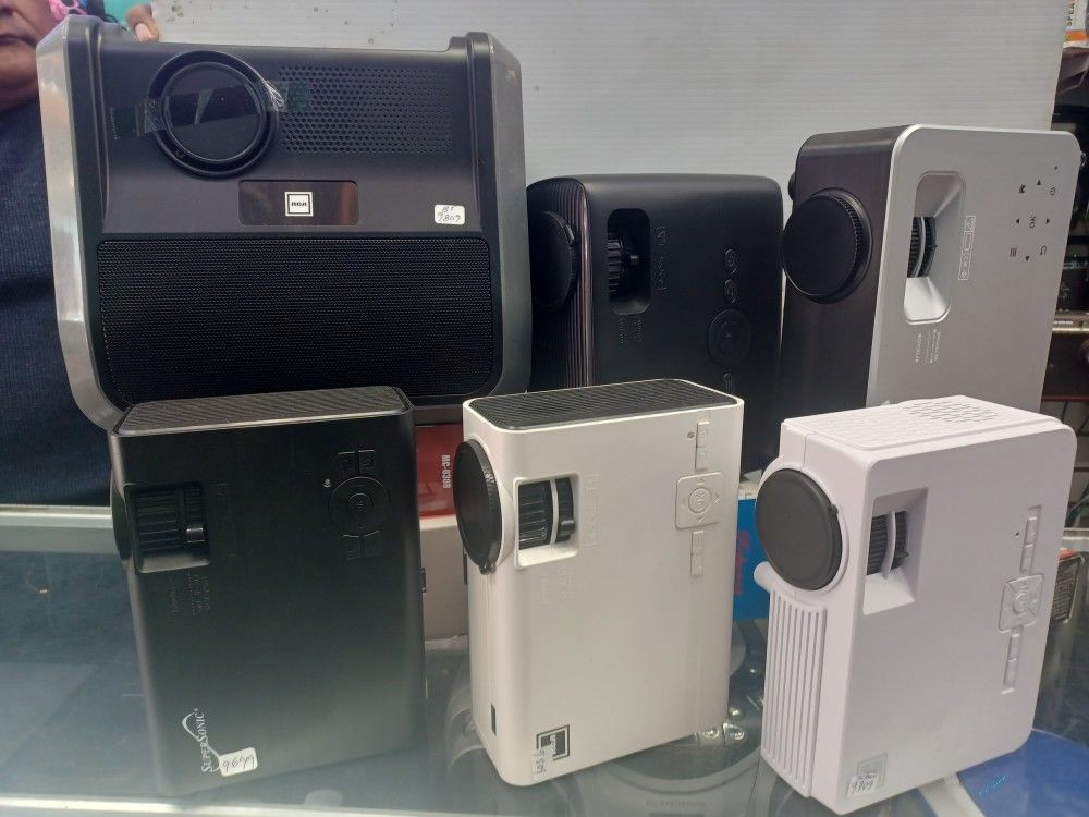 Quality Rca Projectors $40. With Screen $55 With Roku Stick Smart $89