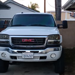 2005 GMC Sierra 2500