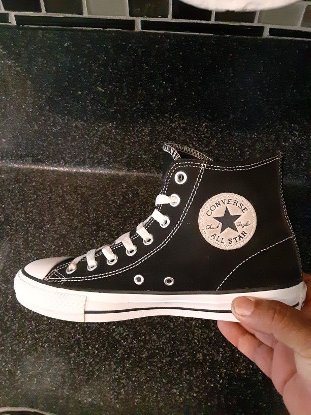 Converse mens 7 Like new
