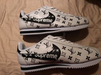 Louis Vuitton supreme size 10