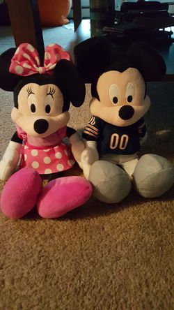 Minnie Mouse and Mikey Mouse in Bears jersey stuffed animals