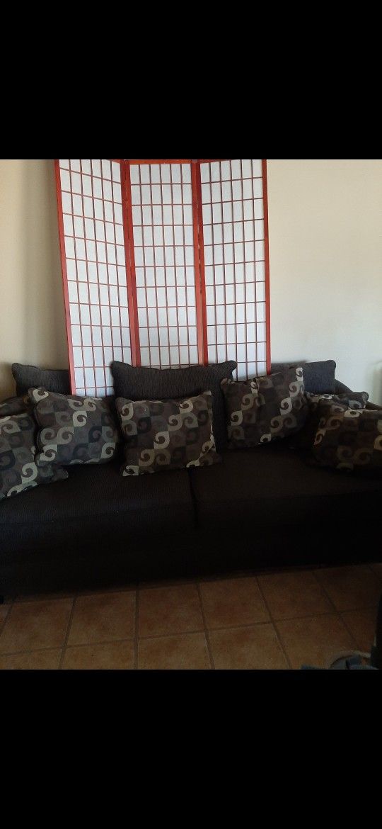 2pc Sofa and Loveseat