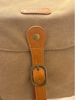 Camera crossbody bag/ Compartment