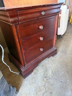 Dresser and nightstand