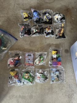 Mcdonalds happy meal toys, mario / Pokemon