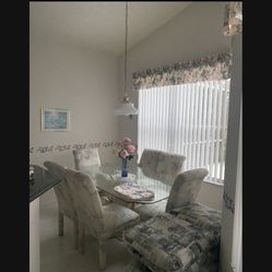 Chairs And Table $159 Or Best Offer 🛋🎈🍀🎁 House Furniture, Dining Room Furniture Set, Kitchens Dining Furniture