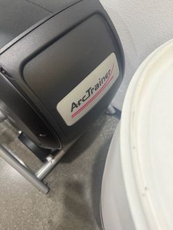 Cybex ArcTrainer Elliptical Machine